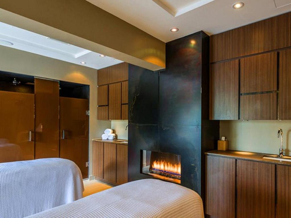 Taboo Muskoka Hotell Gravenhurst Exteriör bild